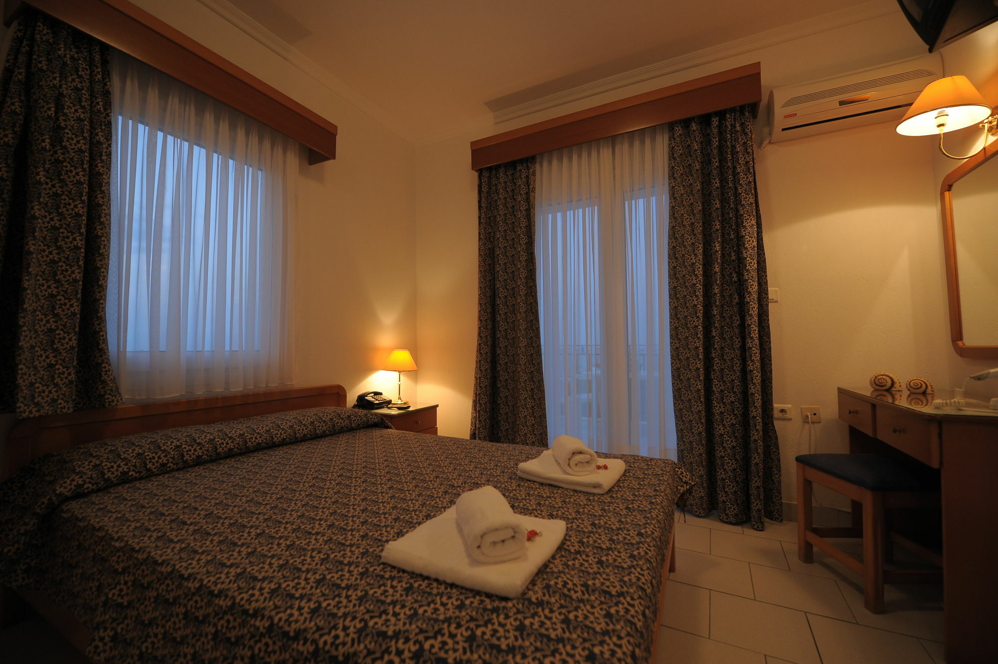 נאה רודה Lazaridis Luxury Studios & Apartments מראה חיצוני תמונה